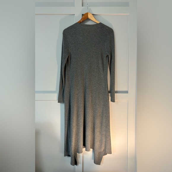 White House Black Market Elegant Gray Women's Waterfall Ribbed Cardigan - Picture 4 of 7